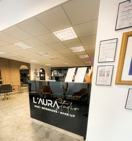 Lauras haarstudio Referenen A-Z Friseurdesign